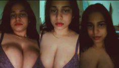 Desi Girl Shows her Boobs Part 1