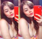 Beautiful Sexy Mal Showing